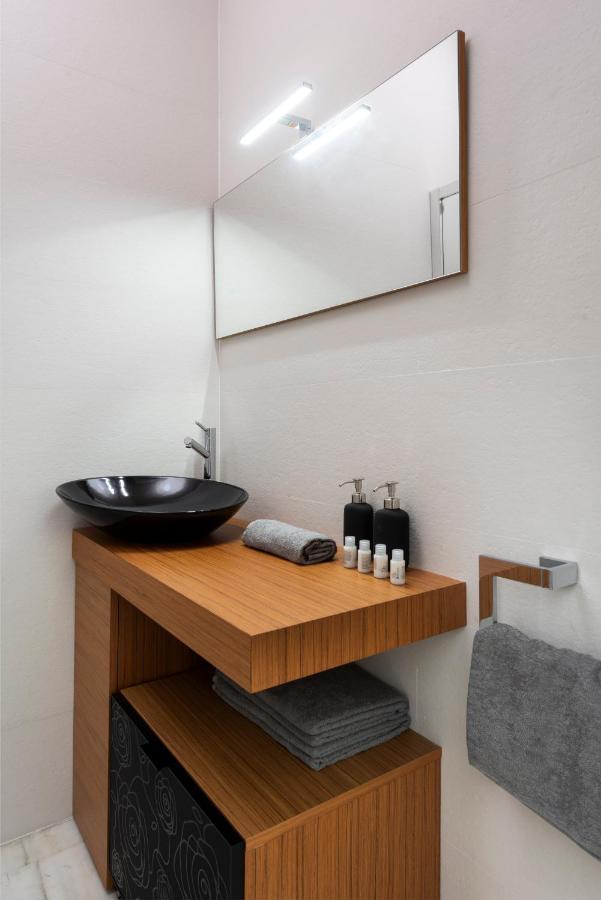 Apartamentos Catedral Sevilla Kültér fotó