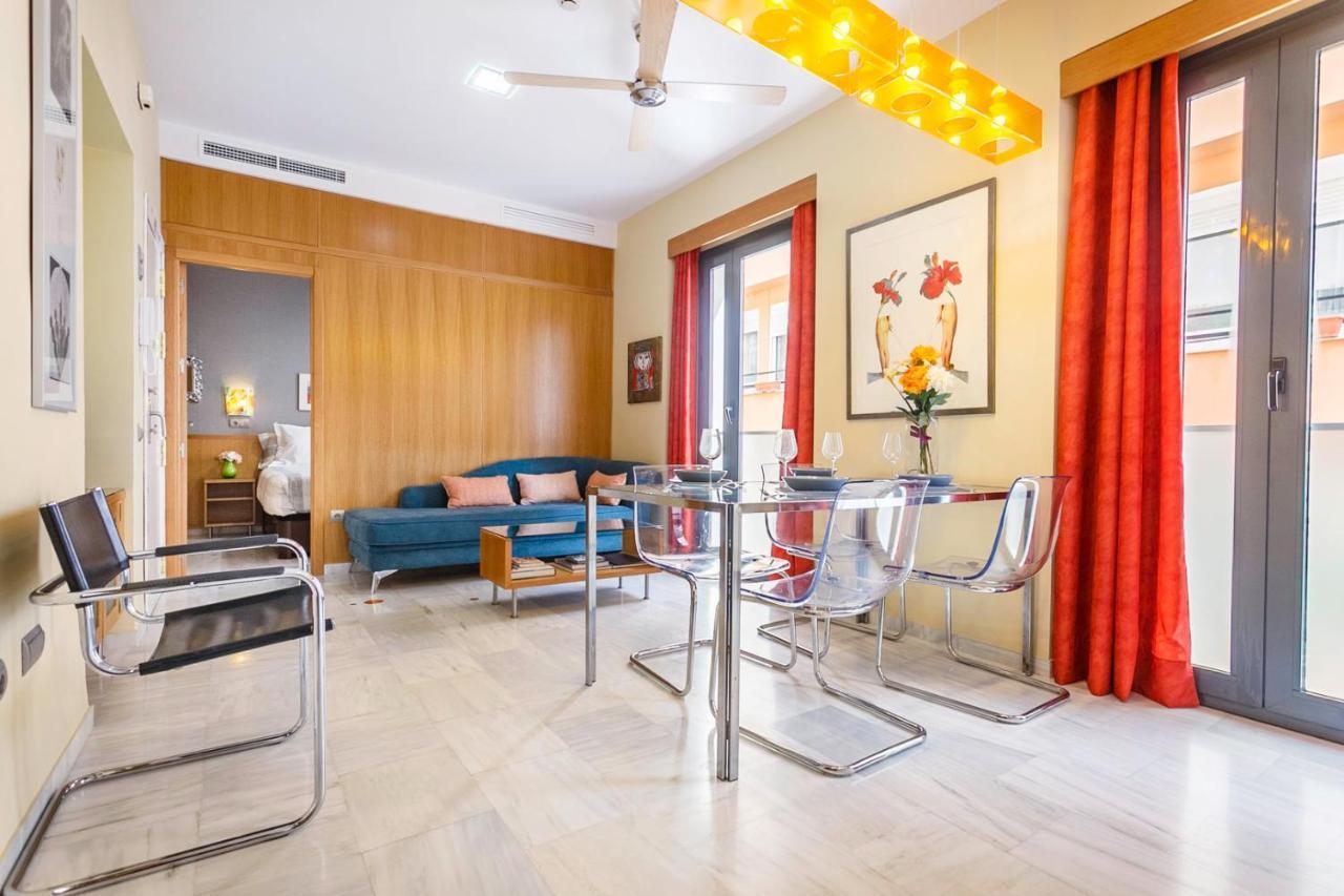 Apartamentos Catedral Sevilla Kültér fotó
