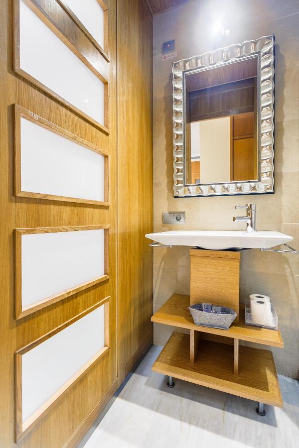 Apartamentos Catedral Sevilla Kültér fotó